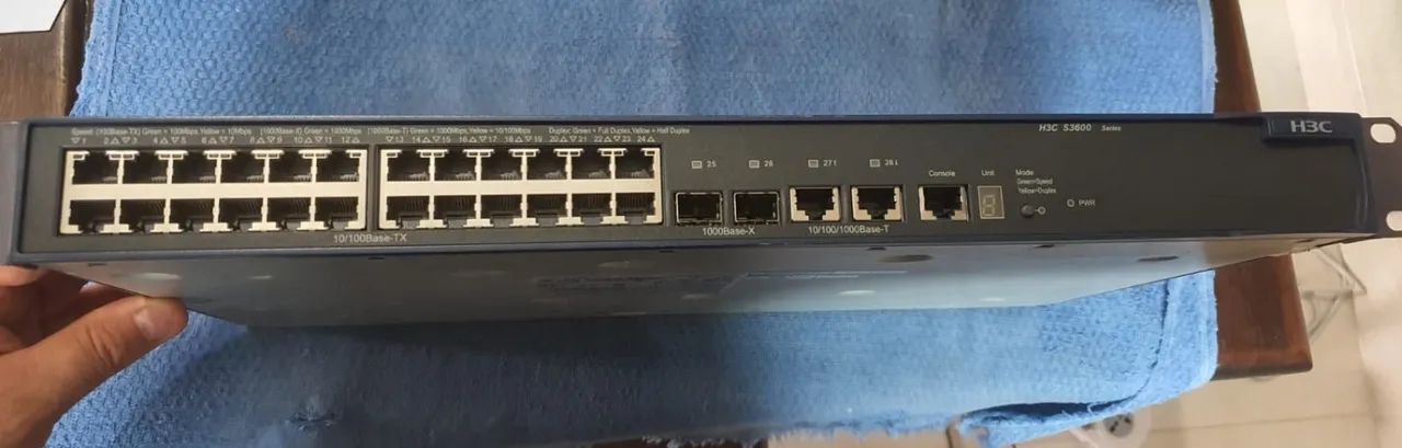 Switch Hp A3600-24tp Si 10/100 - H3c S3600 Series