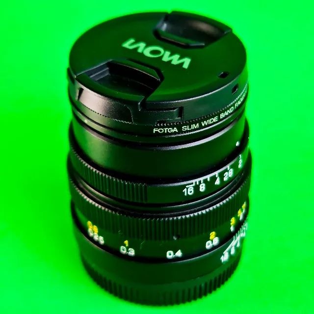 Lente Panasonic MFT (Micro Four Thirds) Zhongyi Mitakon Speedmaster 25mm F0.95 com filtro  - Foto 2