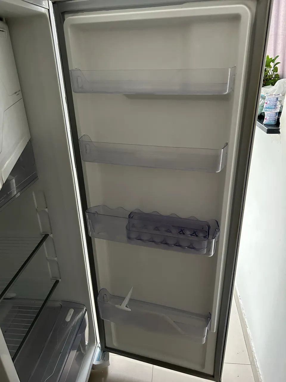 Geladeira frost free Electrolux  RFE39