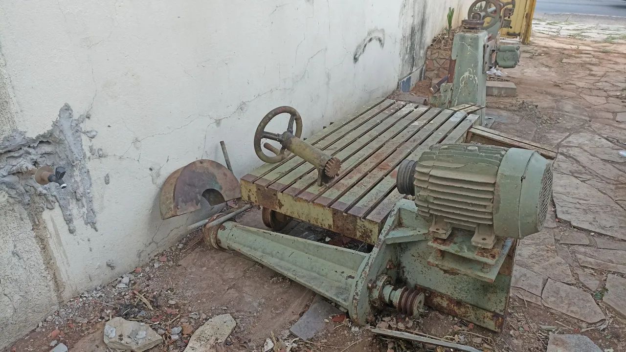 Máquina de cortar granito Ferro Fundido 2 motores Guarani - Foto 2