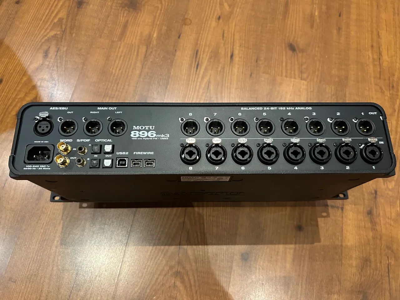 Interface Motu 896 mk3 hybrid usb 28 in 32 outs - Equipamentos e