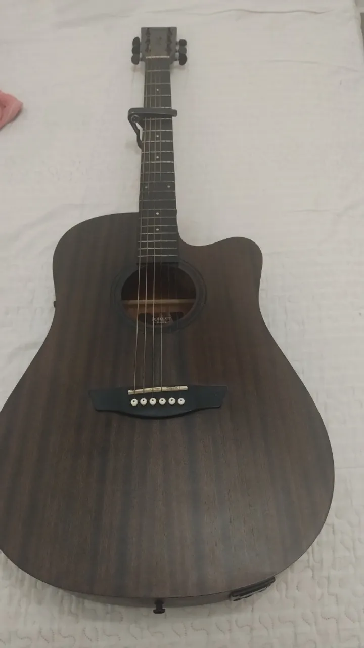 Vendo violão Strindberg