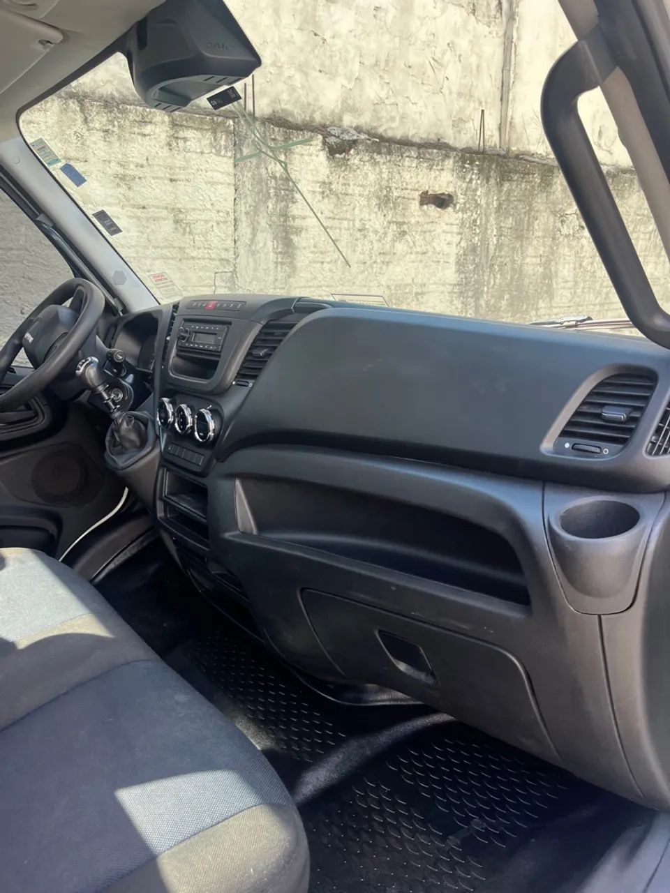 Iveco daily 45 170  chassi único dono  - Foto 11