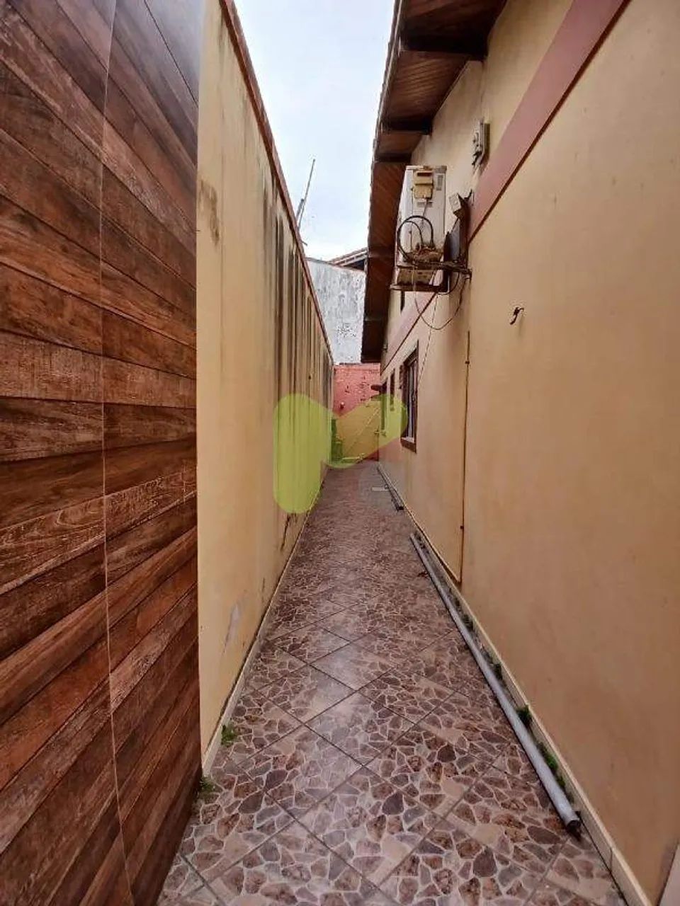 ALUGO CASA COM LOJA LINEAR, PRAIA DOS CAVALEIROS - Foto 3