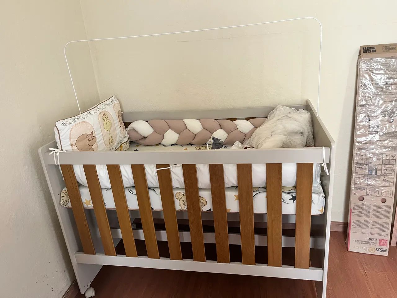 Vendo berço infantil muito conservado 