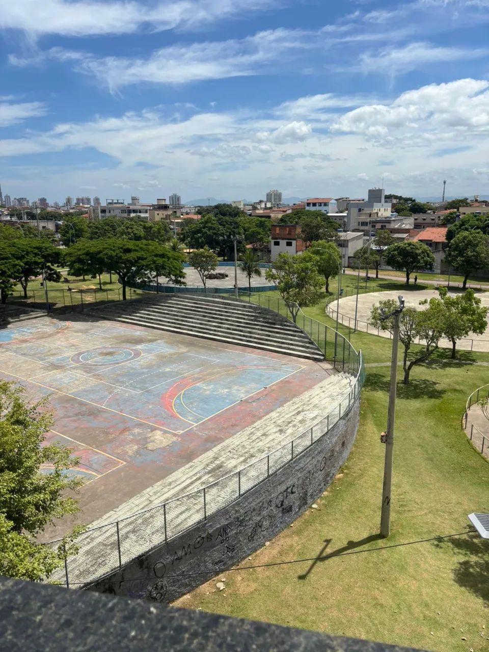 APARTAMENTO DE 2 QUARTOS COM TODAS DEPENDÊNCIAS, FALTANDO ACABAMENTO, - Foto 2