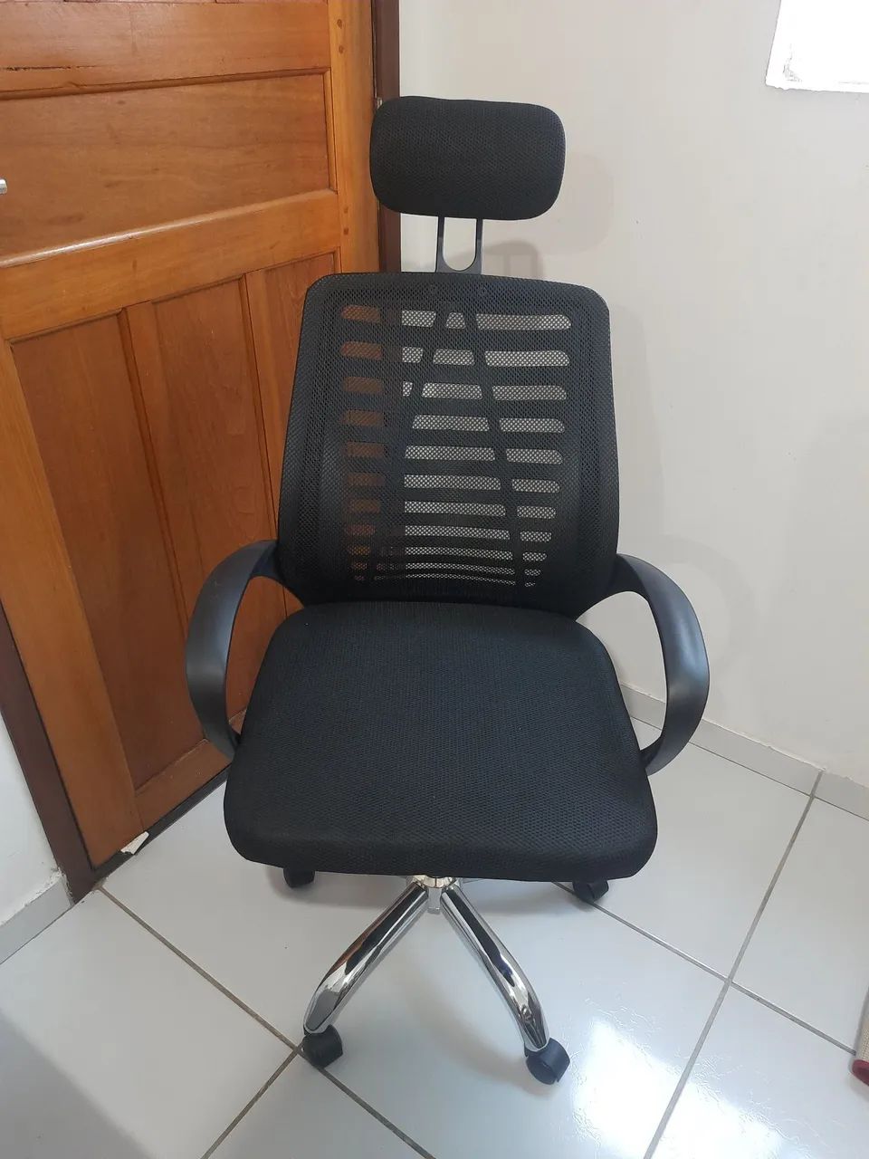 Cadeira de Escritório Nova - Foto 2