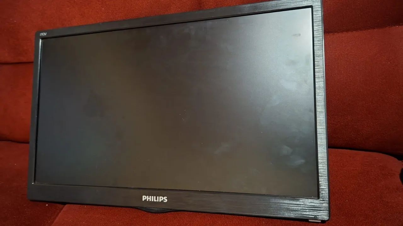Monitor Philips 19" Perfeito Estado c/ Suporte - Foto 2