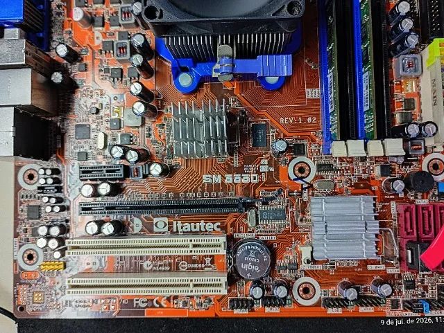 Placa mãe ITAUTEC SM 3330 + AMD PHENON II - Foto 2