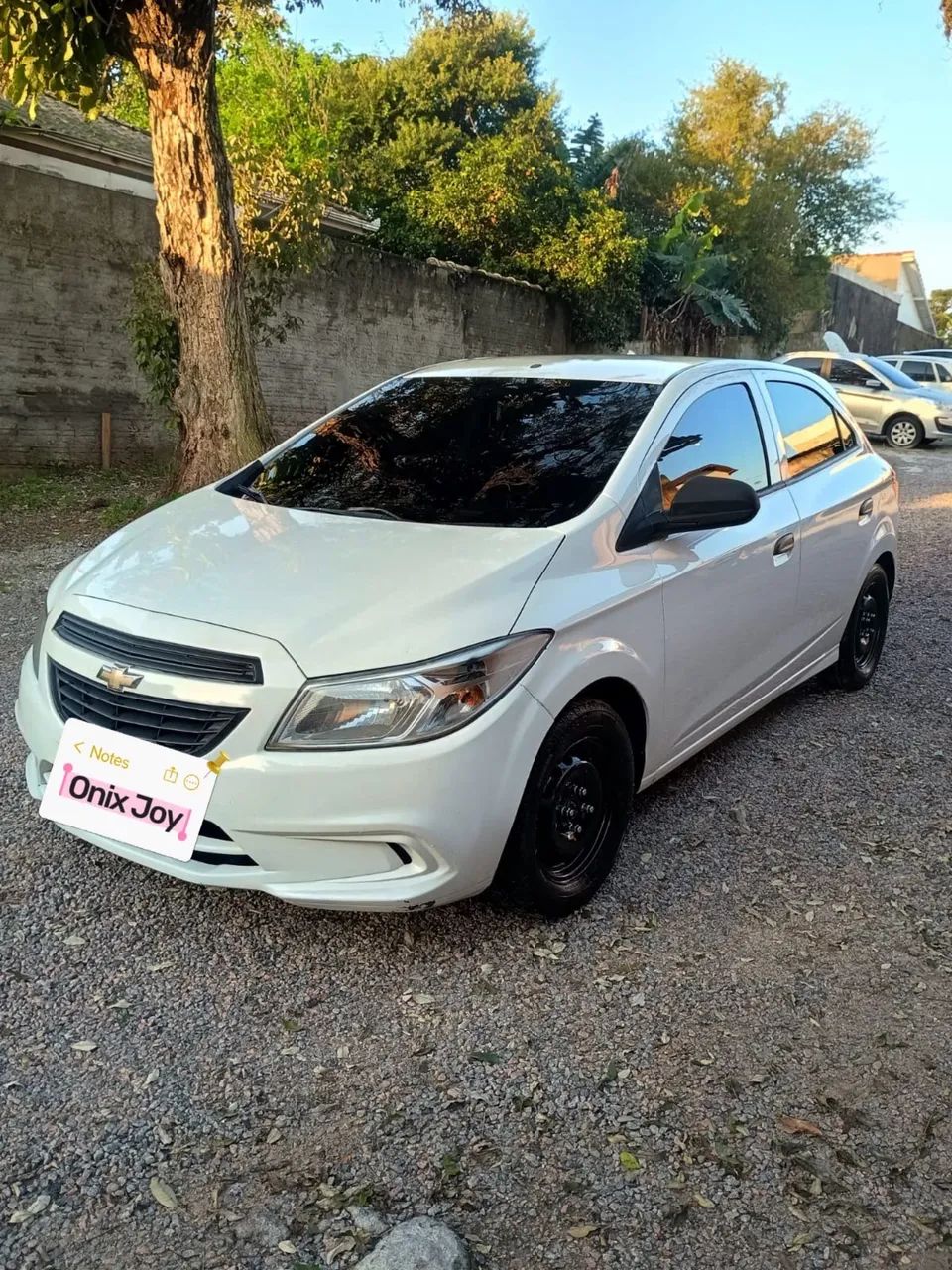 Chevrolet Onix JOY Hatch 1.0 8V Flex Mec. 4P 2018 - Foto 4