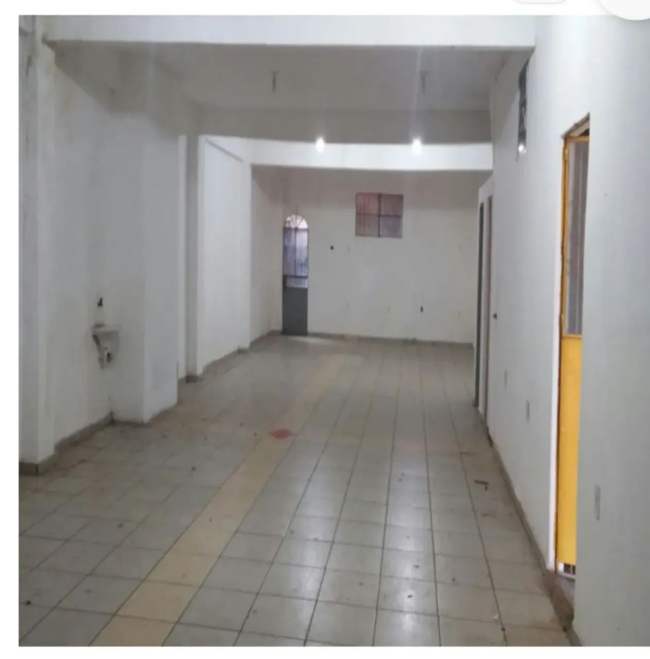 PREDIO Residencial e Coml com 4 Ap e 1 Galpão em Alvorada - Manaus - AM - Foto 2