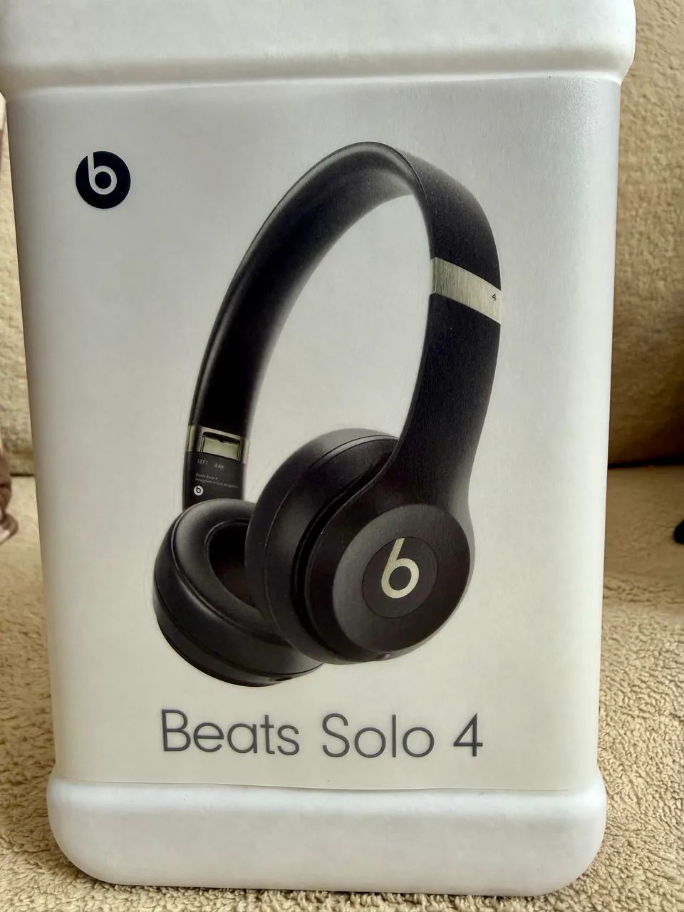 Fone de ouvido sem fio Beats Solo 4 - lacrado - Preto - Foto 6