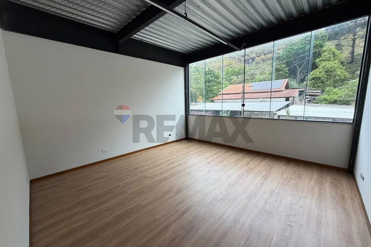 Sala Comercial na avenida João Pinheiro