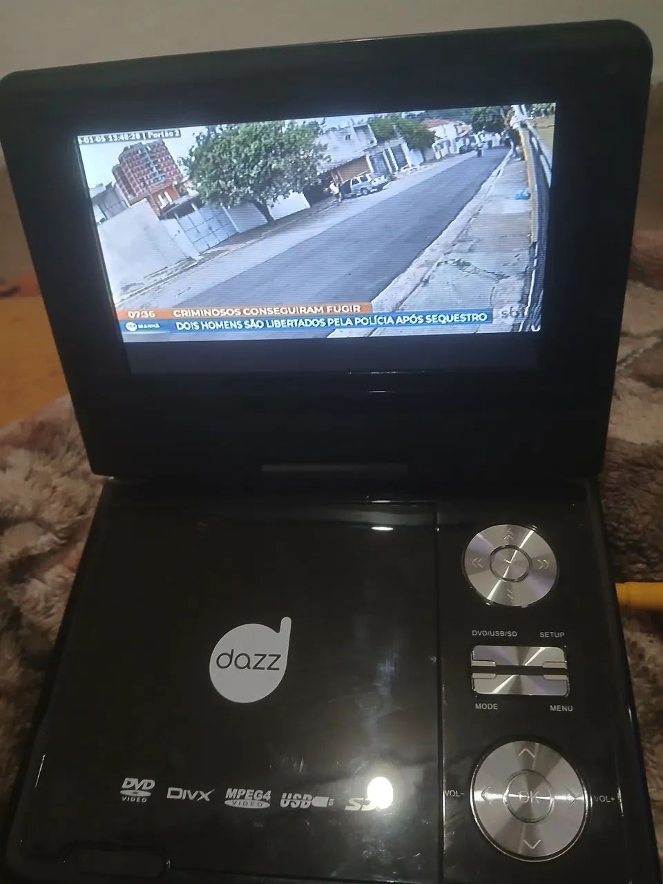 Dvd dazz 7 polegadas 