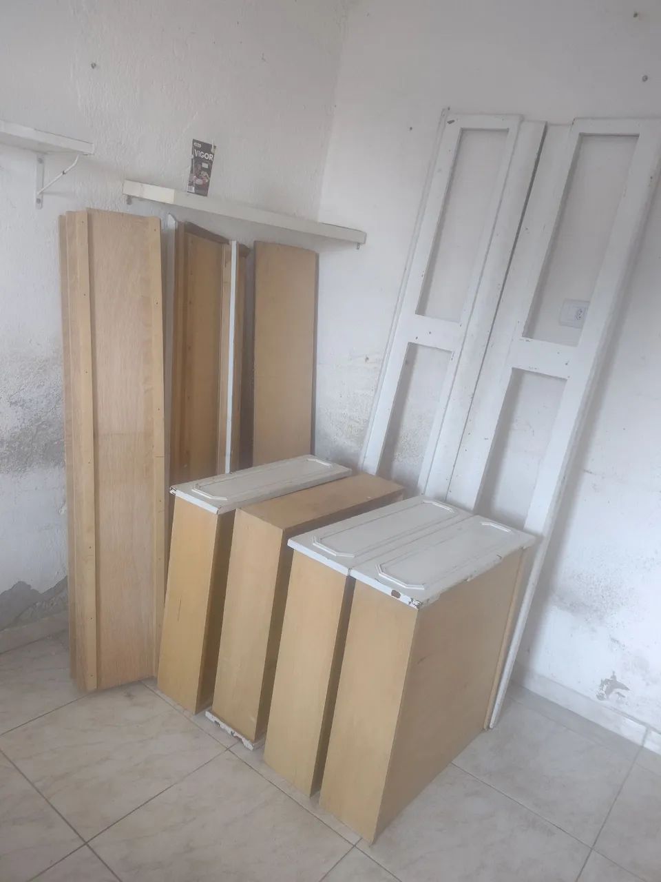 Vendendo cama casal madeira  - Foto 3