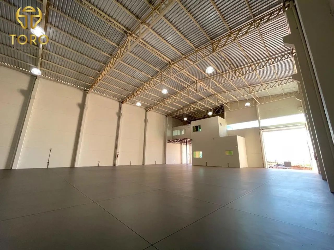 Barracão para alugar em Maringá, Jardim Aurora, com 1100 m² - Foto 5