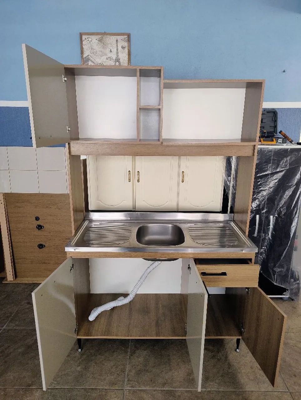 Cozinha compacta com tampo inox - Foto 2