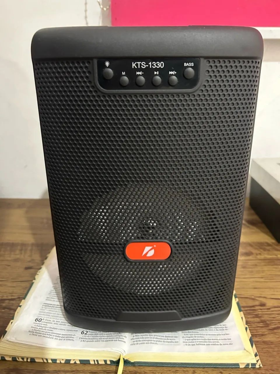 Caixa de som bluetooth com microfone  - Foto 2
