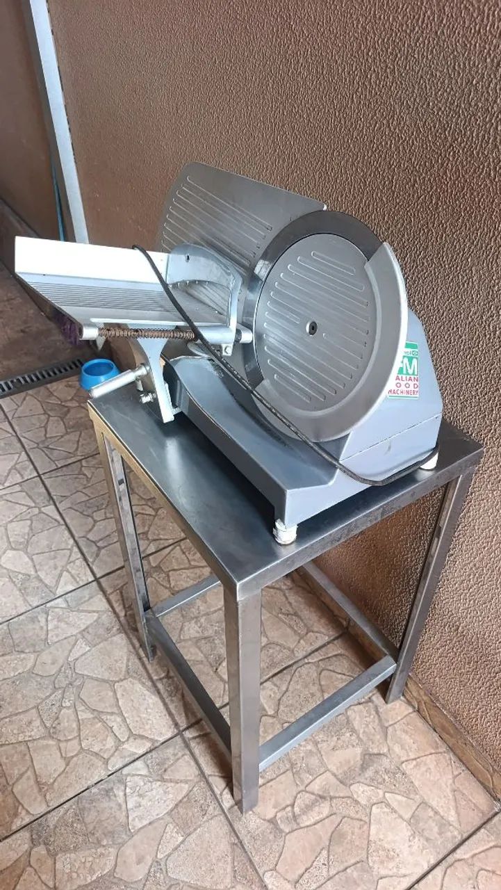 Fatiador e mesa de inox 