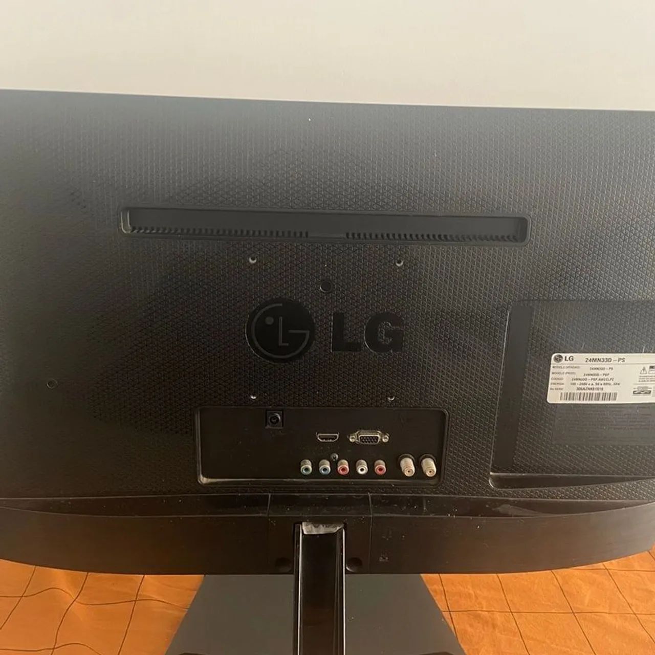 TV LG DE 24 POLEGADAS - Foto 2