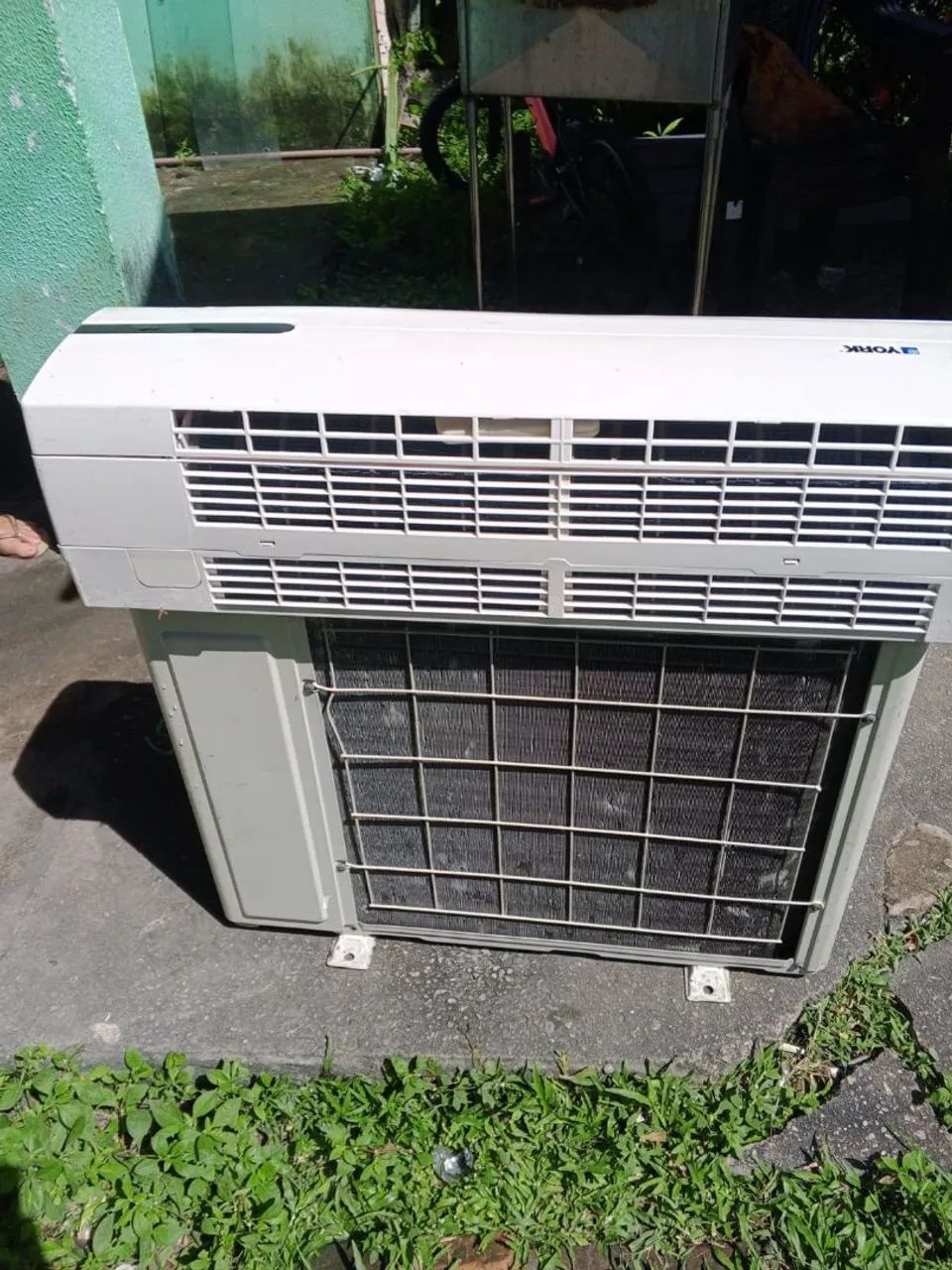 Vendo split York 12.000 BTUs  - Foto 2