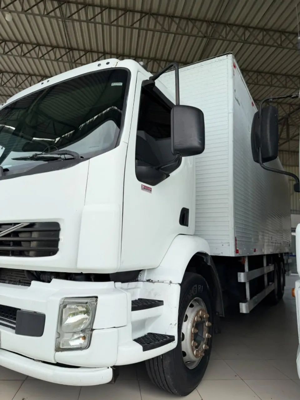 VOLVO VM 270 6X2 2013 - Foto 5