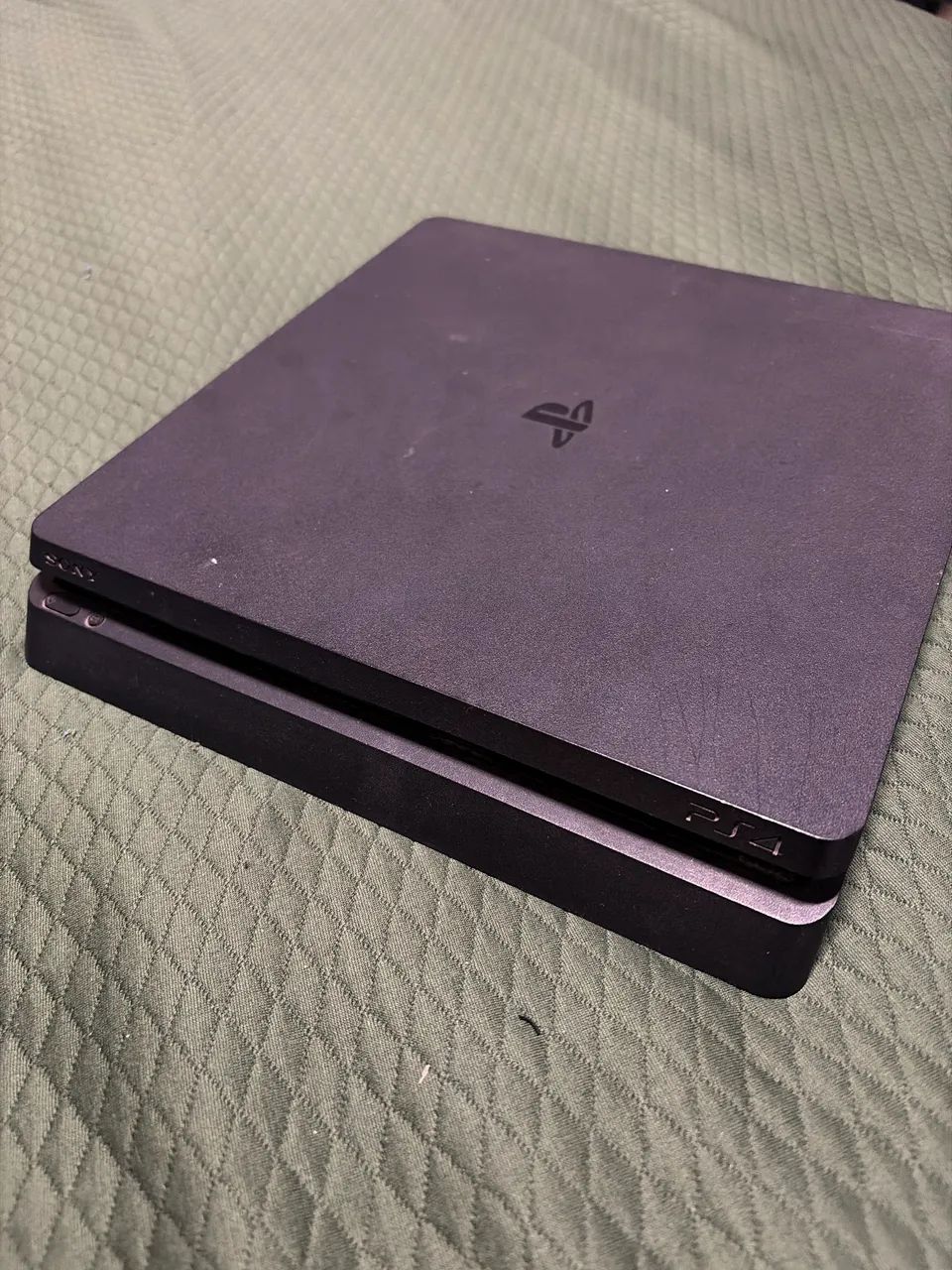 Ps4 Slim - Necessita limpeza e troca de Cooler