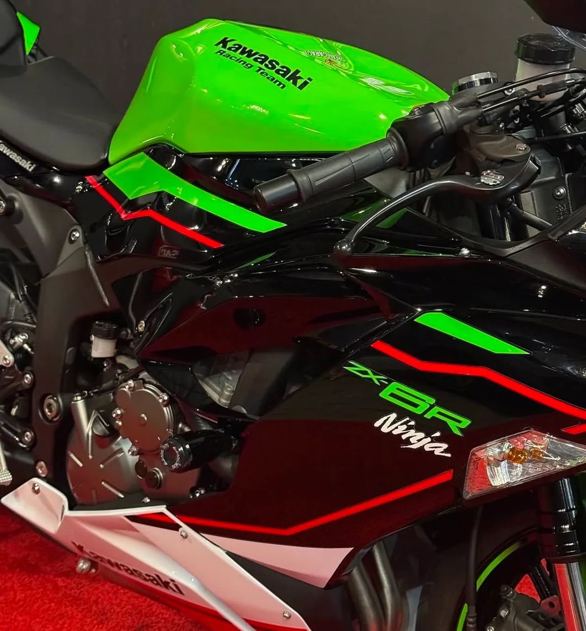 Kawasaki Zx-6r 636cc 2022 - 1496466167 | OLX