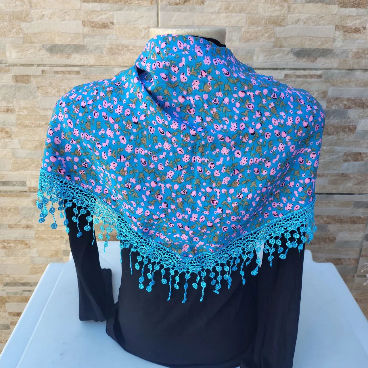 Xale de Renda Feminino - Para Todos os Estilos e Ocasiões  R$ 35 cada" - Foto 2