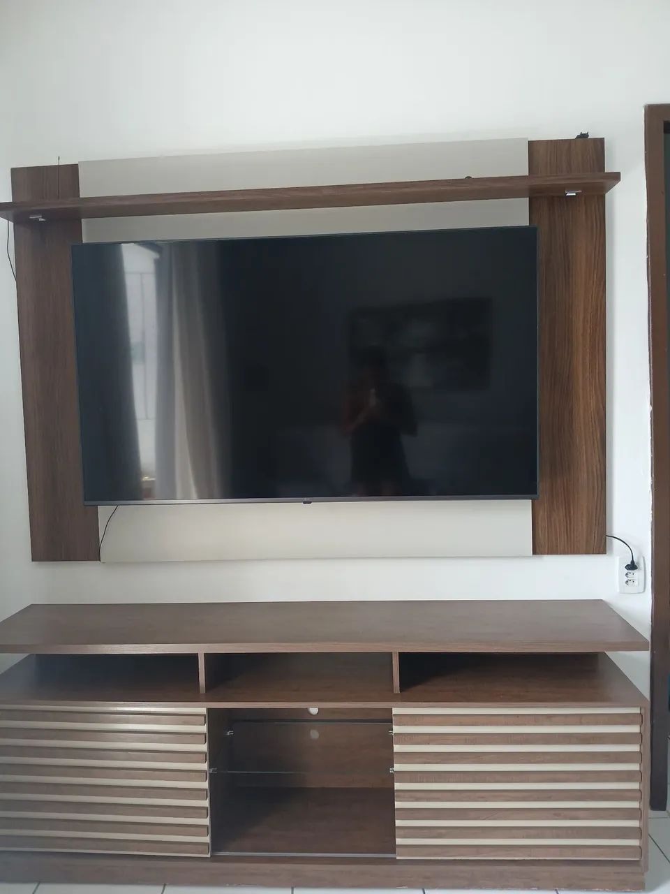 Rack com painel para TV