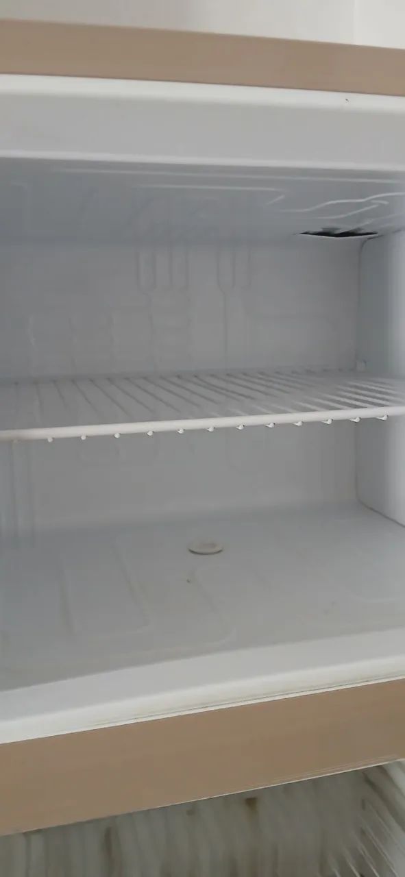 Geladeira (consul)