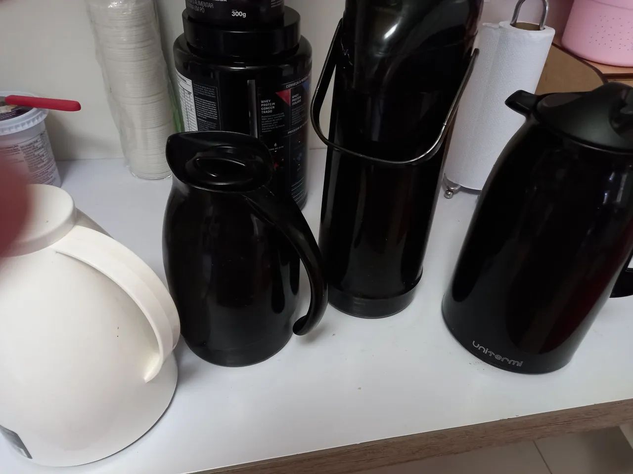 *GARRAFA TÉRMICA* (CAFE) OBS NAO FAÇO ENTREGA. VALOR 100 AS 3