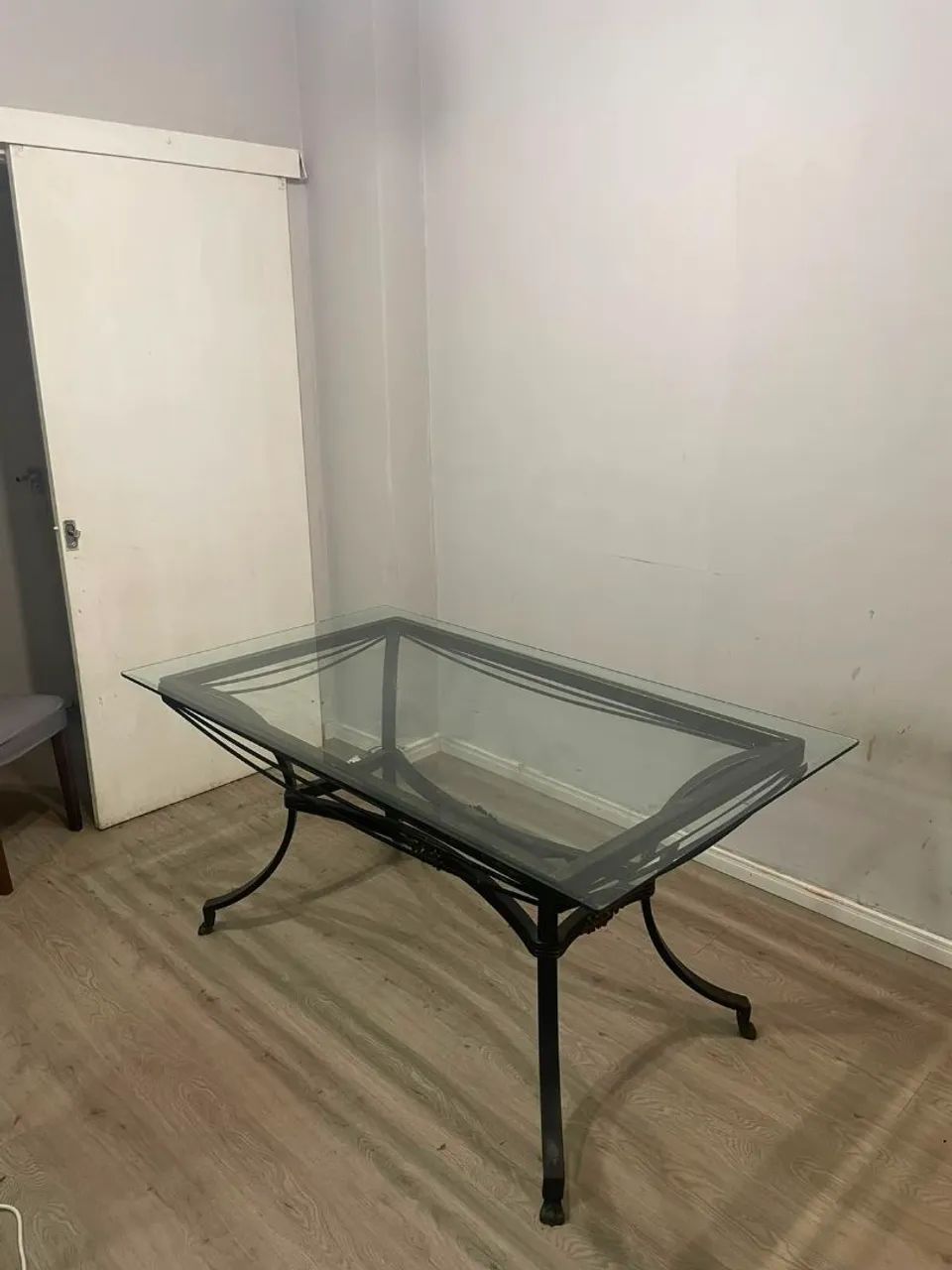 Vendo Mesa de Ferro e Vidro 