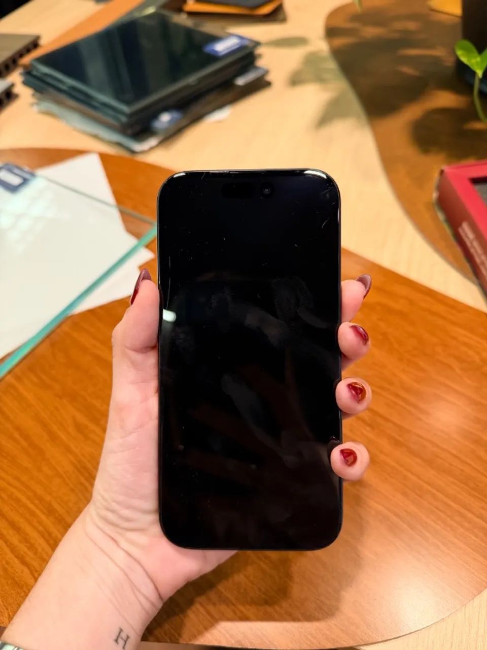 iPhone 15 256Gb - preto  - Foto 2