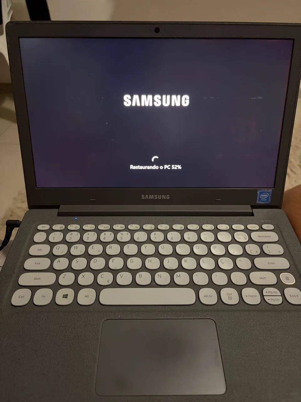 VENDO NOTEBOOK SAMSUNG FLASH F30 (NP530XBB) - Foto 3