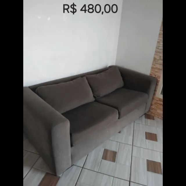 Sofa 3 lugares com almofadas e assentos móveis!