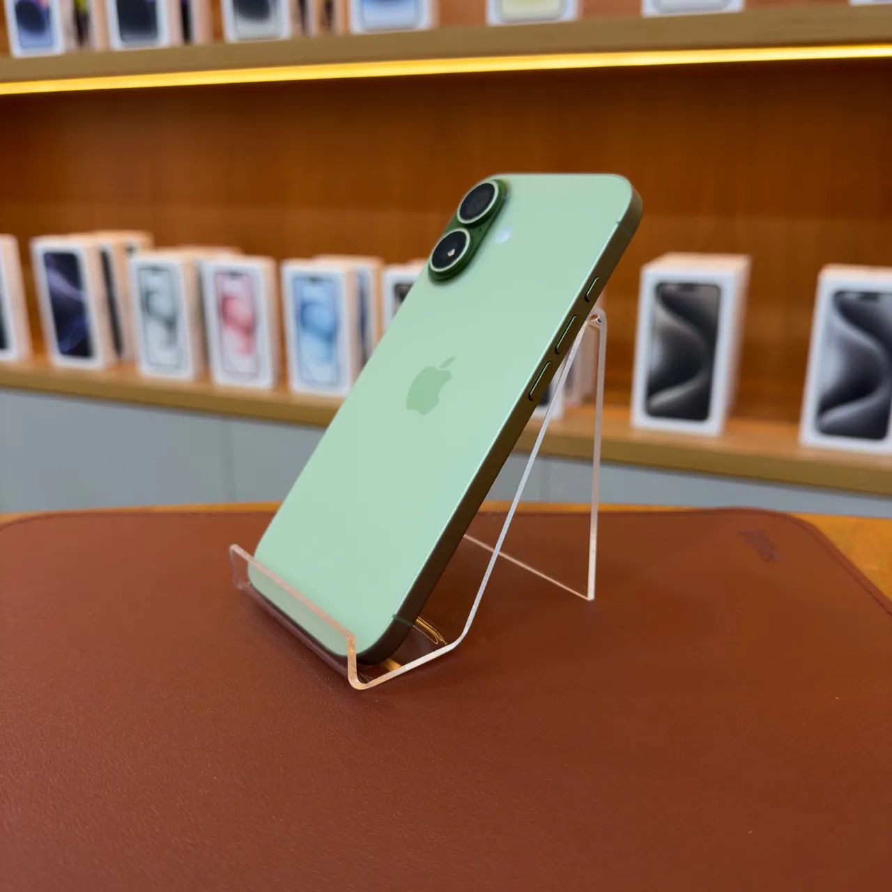 iPhone 17 256Verde seminovo  - Foto 3
