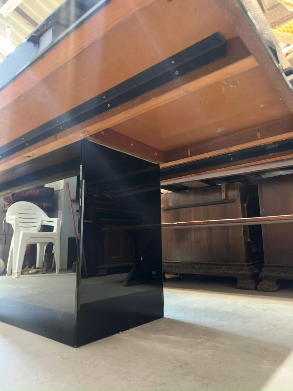 Mesa moderna com tampo em vidro - Foto 3
