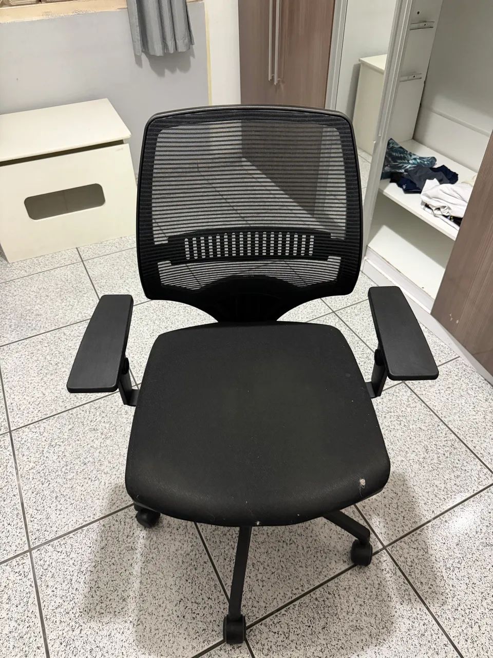 Cadeira Ergonômica Giratória - Marelli - Foto 5