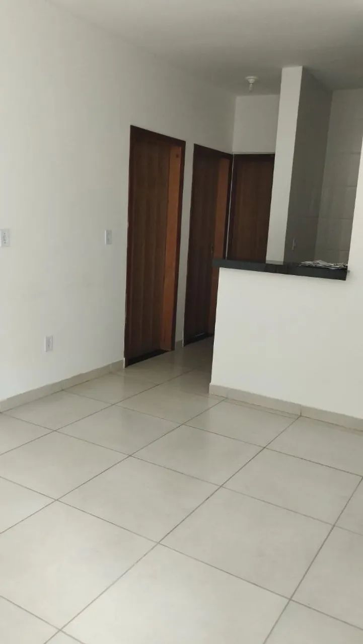 Apartamento 3 quartos com garagem - recém-pintado e pronto para morar - Foto 2