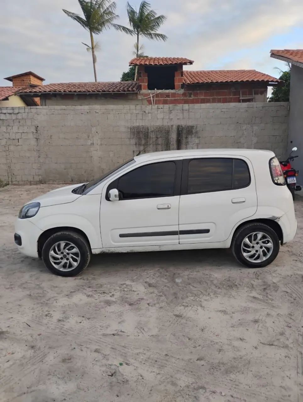 Fiat Uno Evolution 1.4 Fire Flex 8V 5P 2015