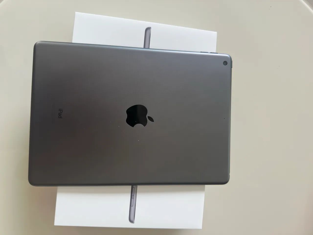 Ipad 9 geracao 64 gb wifi + Capa - Foto 3