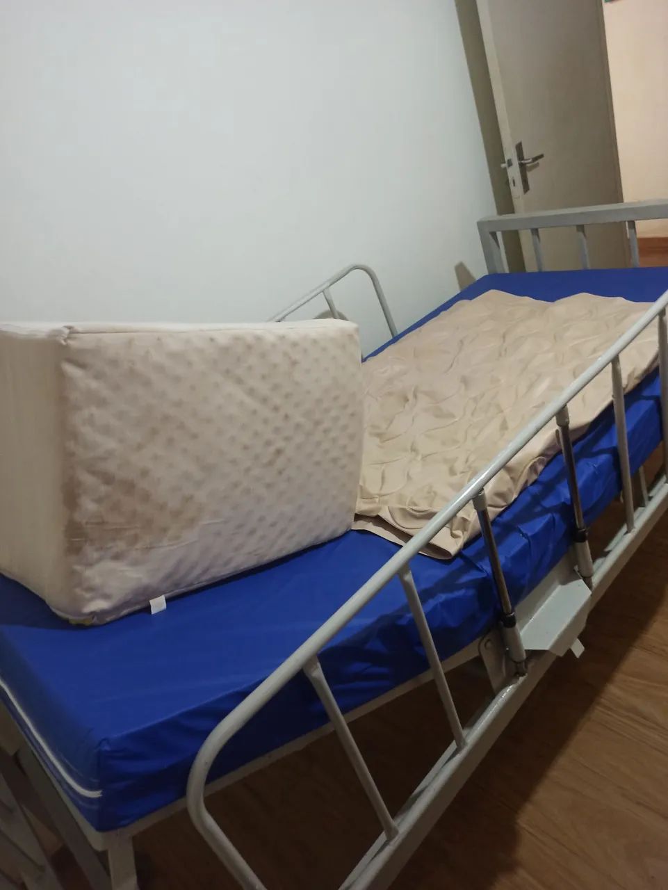 Cama hospitalar  - Foto 2