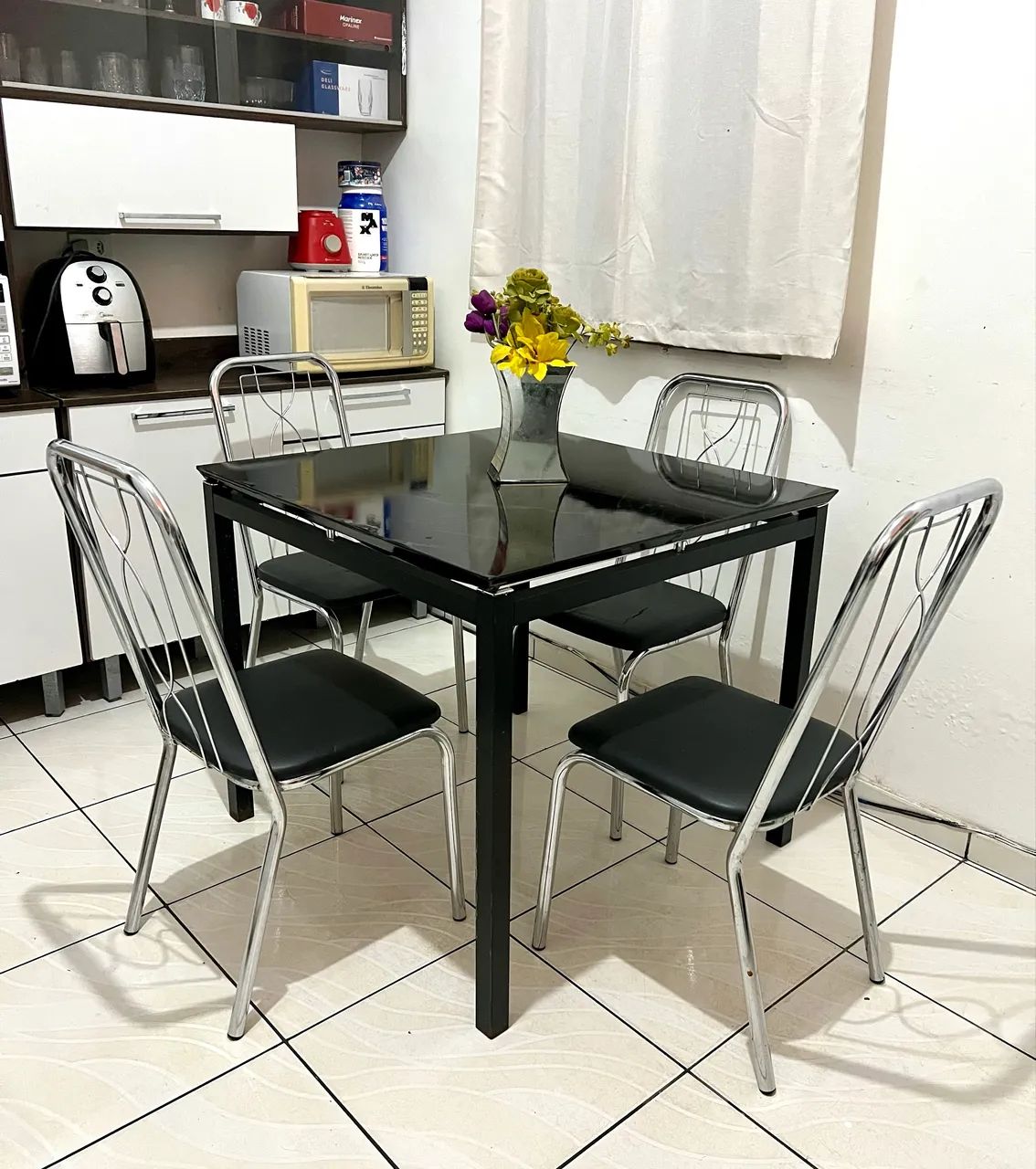 Mesa Jantar com 04 Cadeiras Linda VENDO: - Foto 3