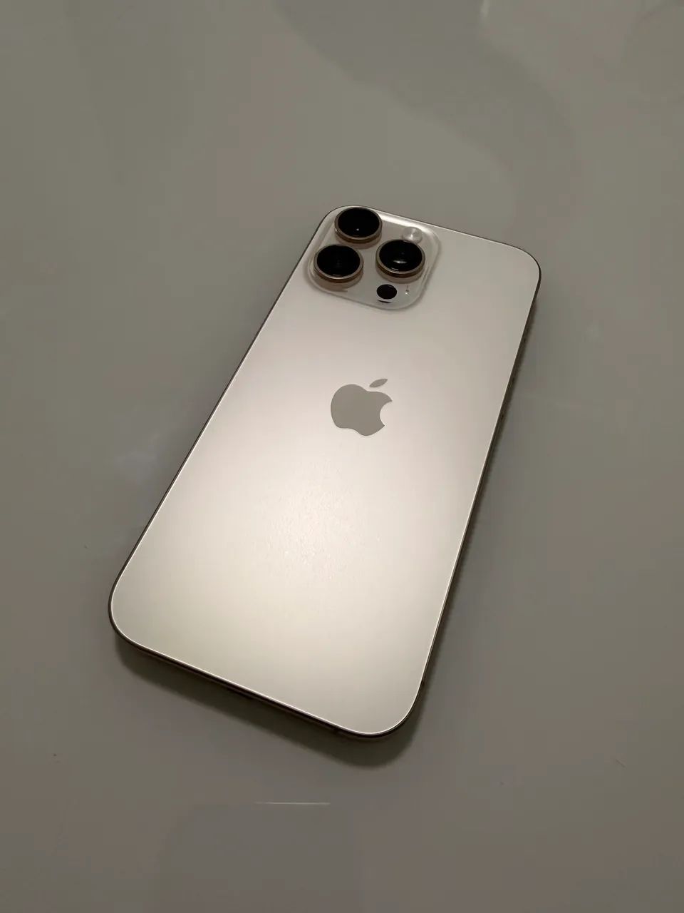 iPhone 16 Pro Max 256GB - Desert - Foto 2