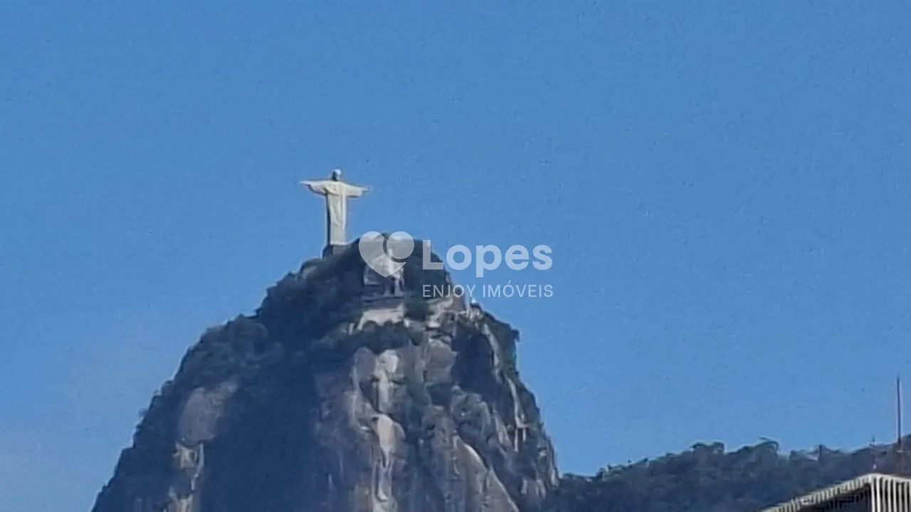 Botafogo 3 quartos 1 suíte com vaga na escritura