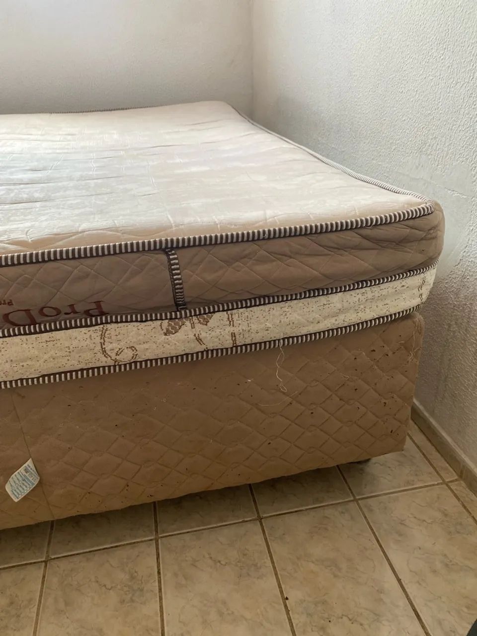 VENDO CAMA DE CASAL COMPLETA  - Foto 3