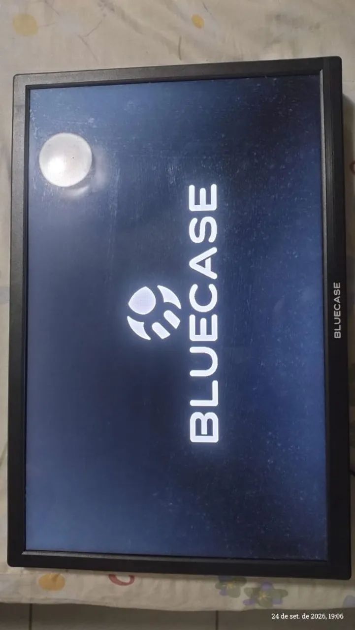 Monitor 19" BLUECASE