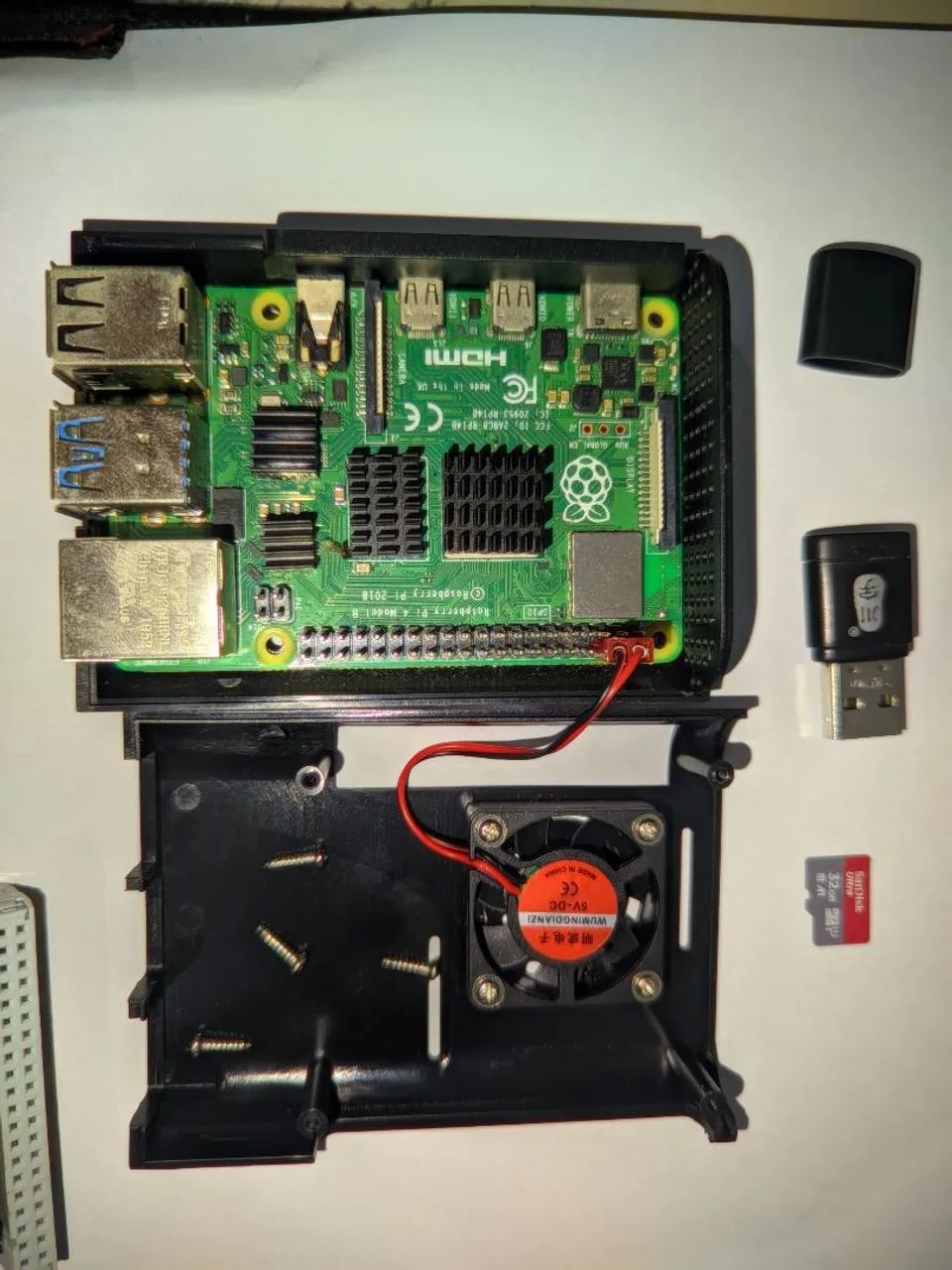 Kit Raspiberry Pi 4 Modelo B 4GB Pronto pra Usar - Peças de