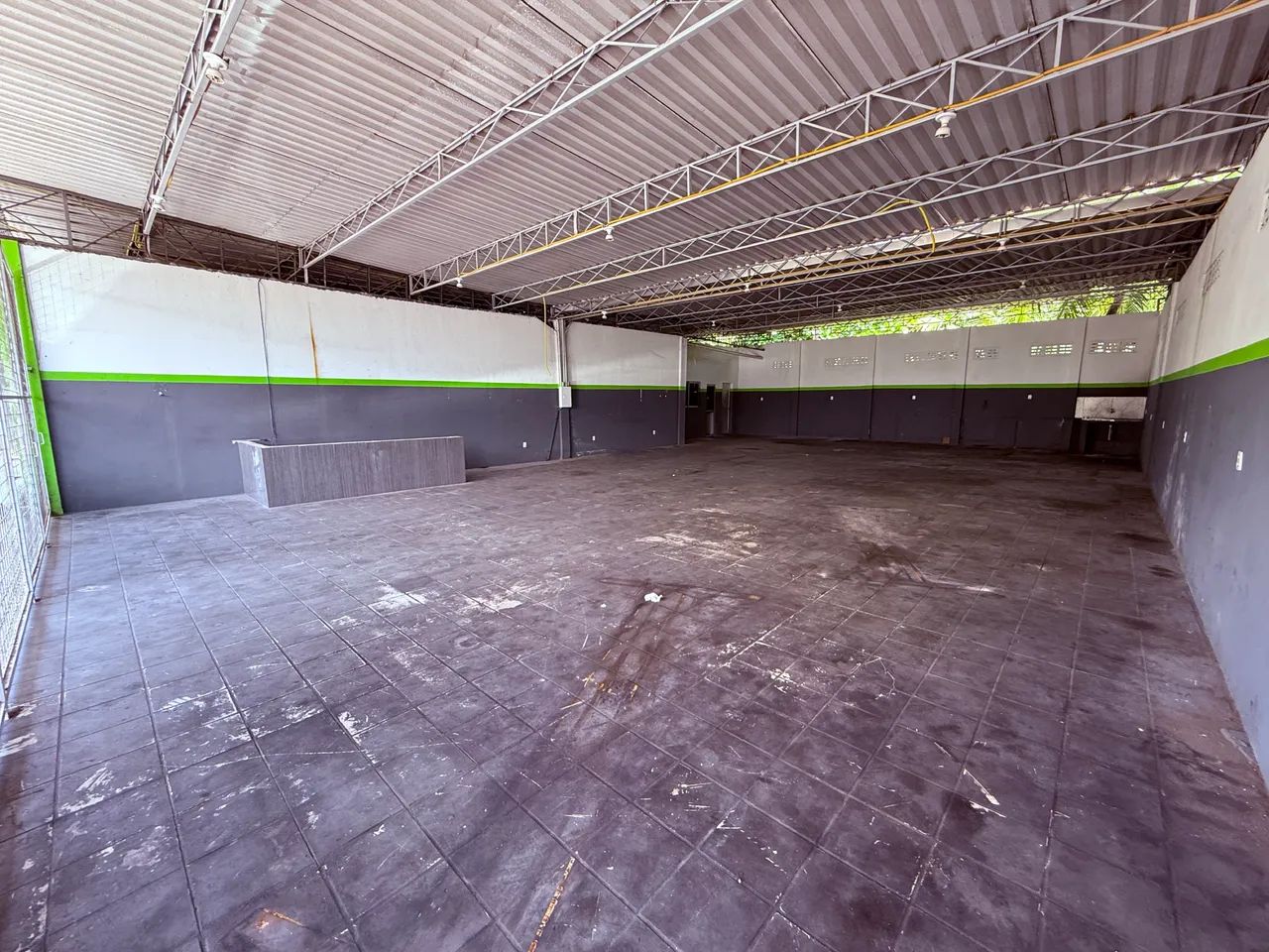 Alugo Ponto Comercial na Tancredo Neves - Foto 4